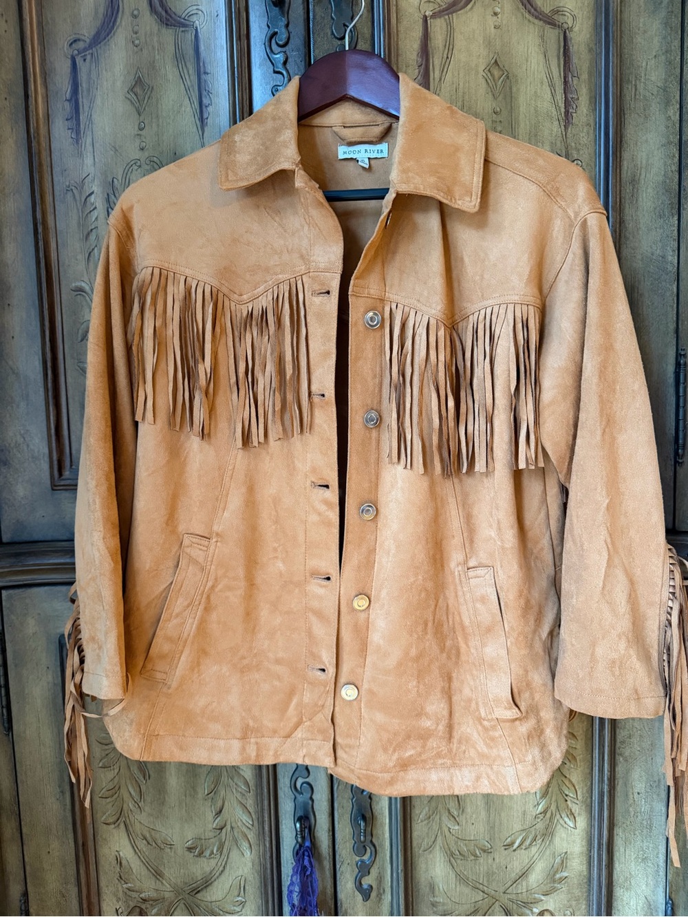 Moon River Womans Tan Suede Fringe Jacket